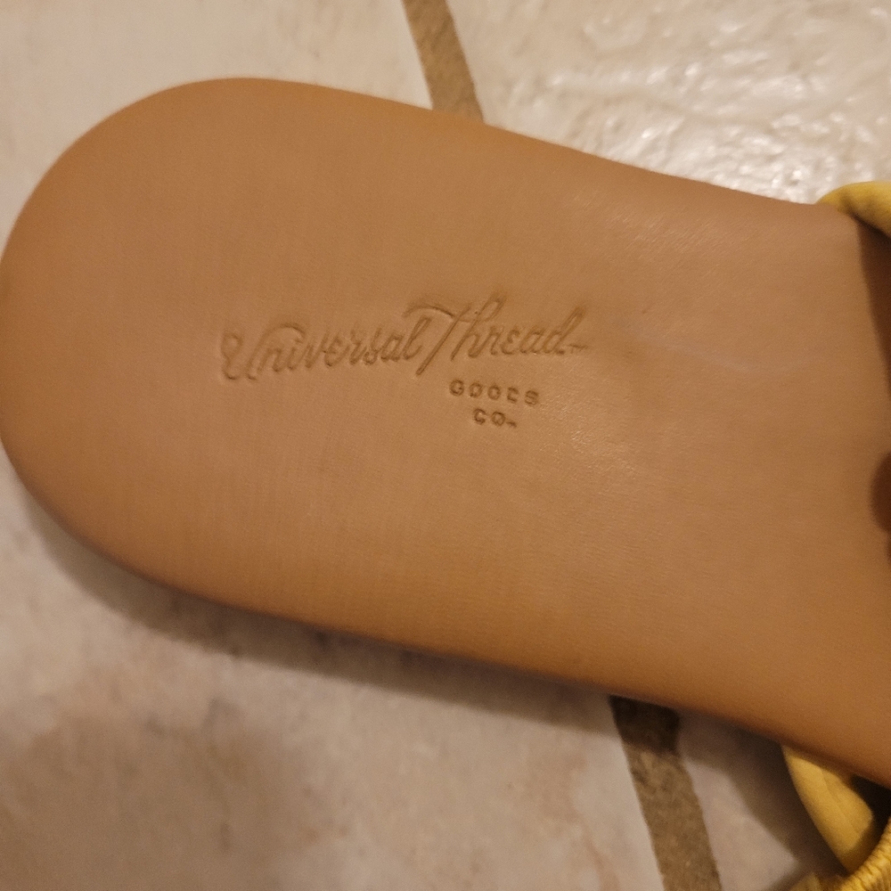 Sandals - Picture 4 of 7